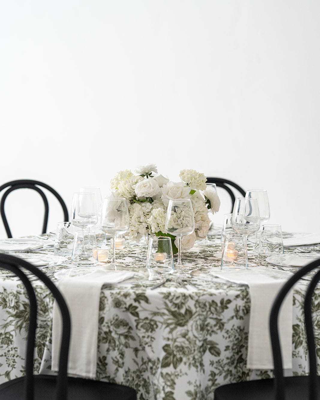 Centerpiece (White)