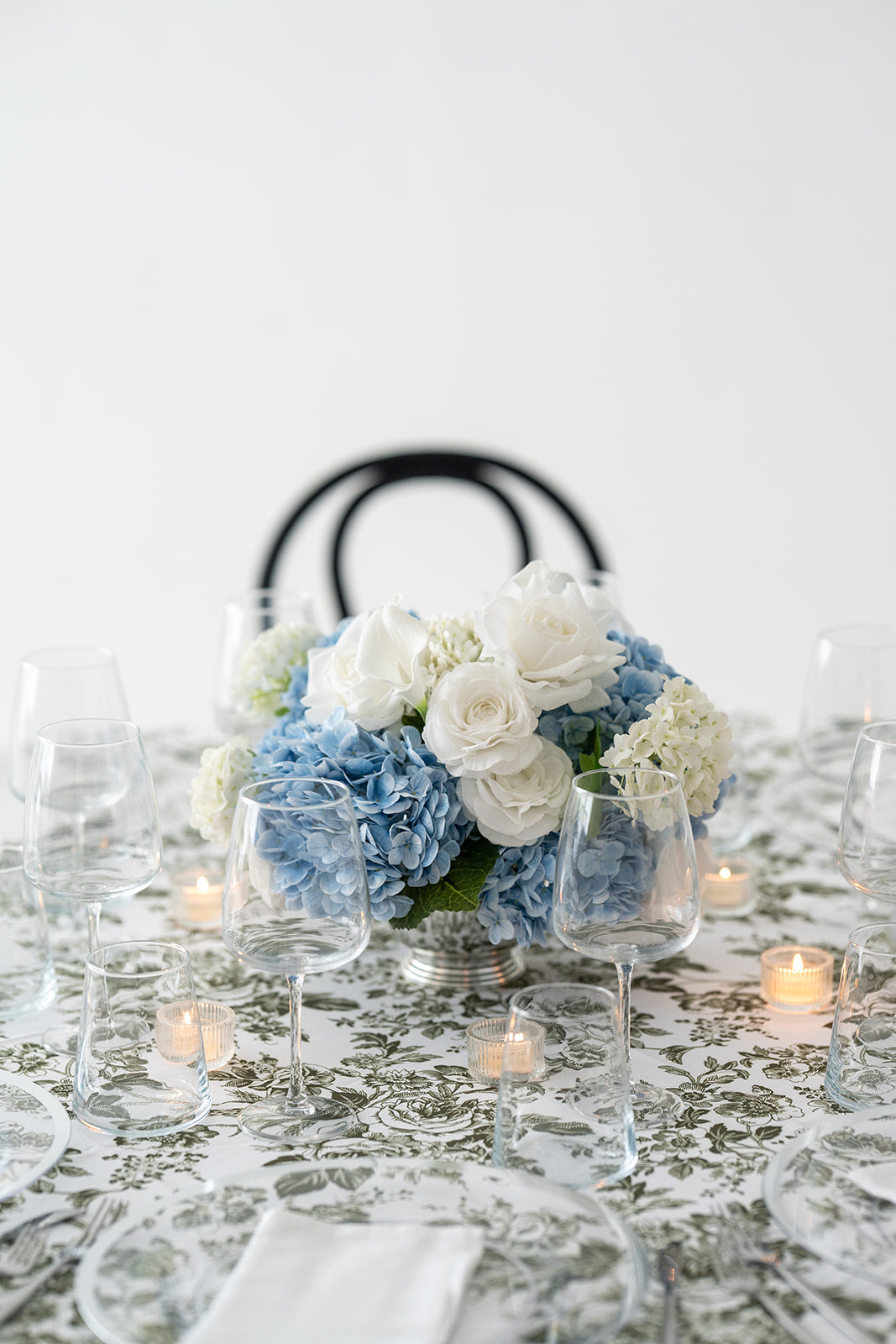 Centerpiece (Blue)